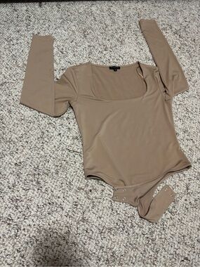 Dynamite Taupe Square Neck Long Sleeve Bodysuit